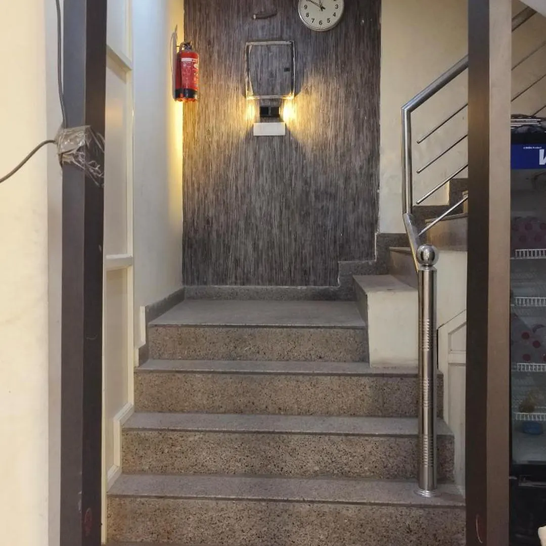 Hotel Luxury Global New Delhi India