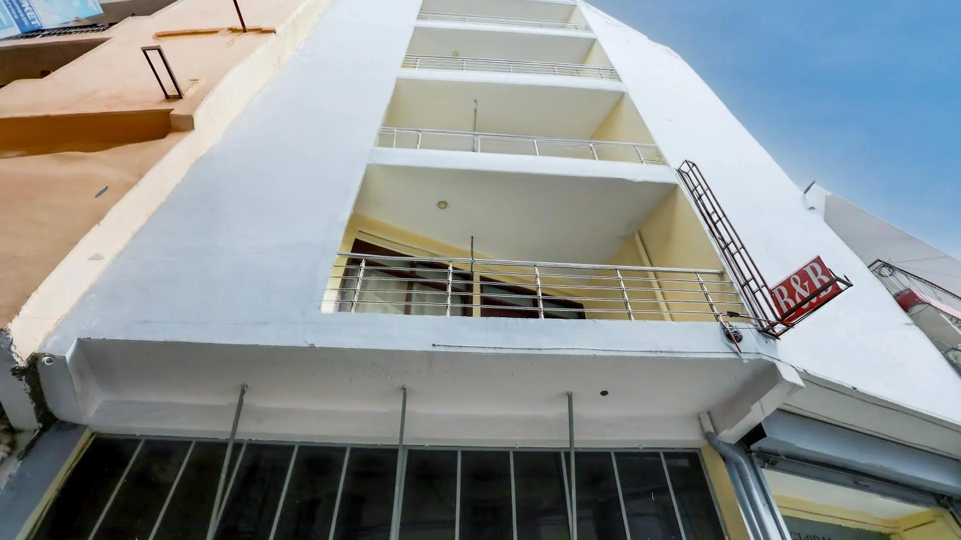 Hotel Luxury Global New Delhi